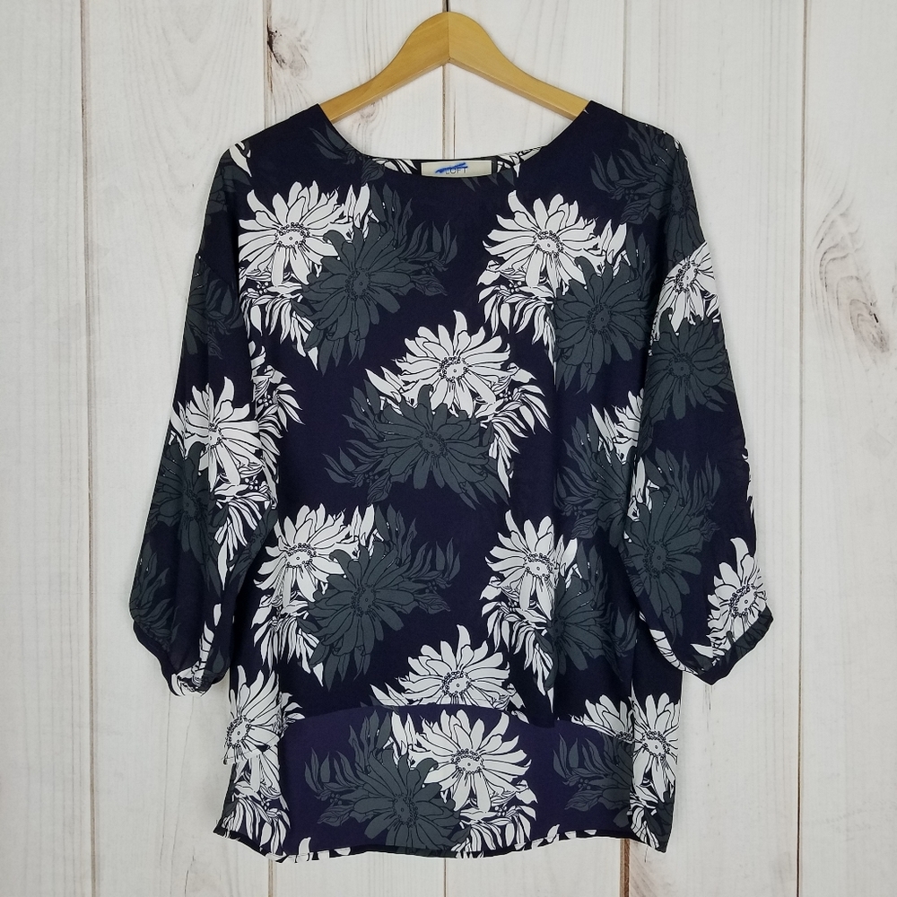 Ann Taylor LOFT | Career Blue Floral Blouse